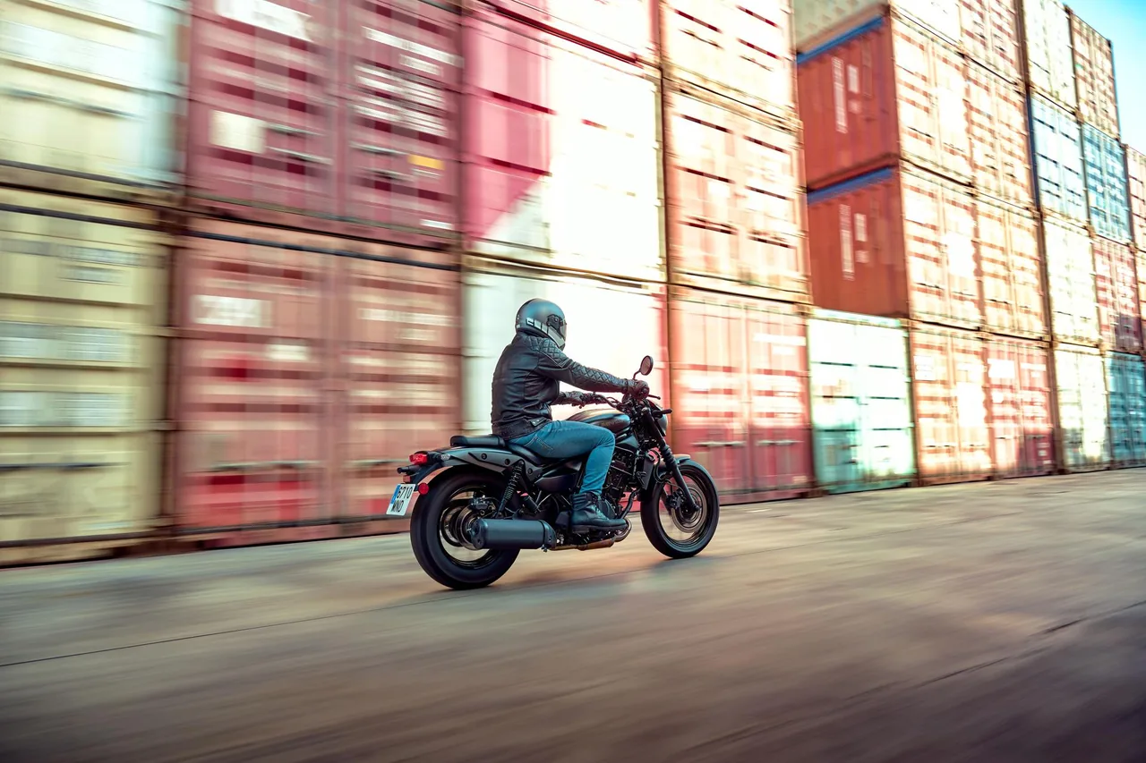 Kawasaki Eliminator 500 SE — imagem oficial